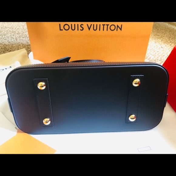❤️❤️SOLD❤️❤️Louis Vuitton Alma PM with Organizer - Picture 9 of 16